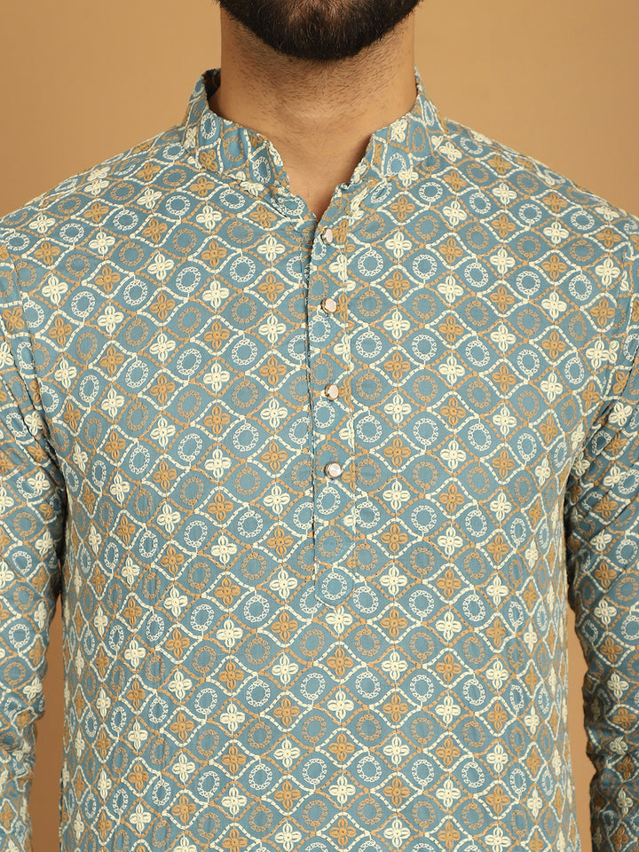 Exquisite Men's Ethnic Embroidery Kurta - Blue